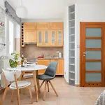 Rent like home - Aleja Wyzwolenia 10