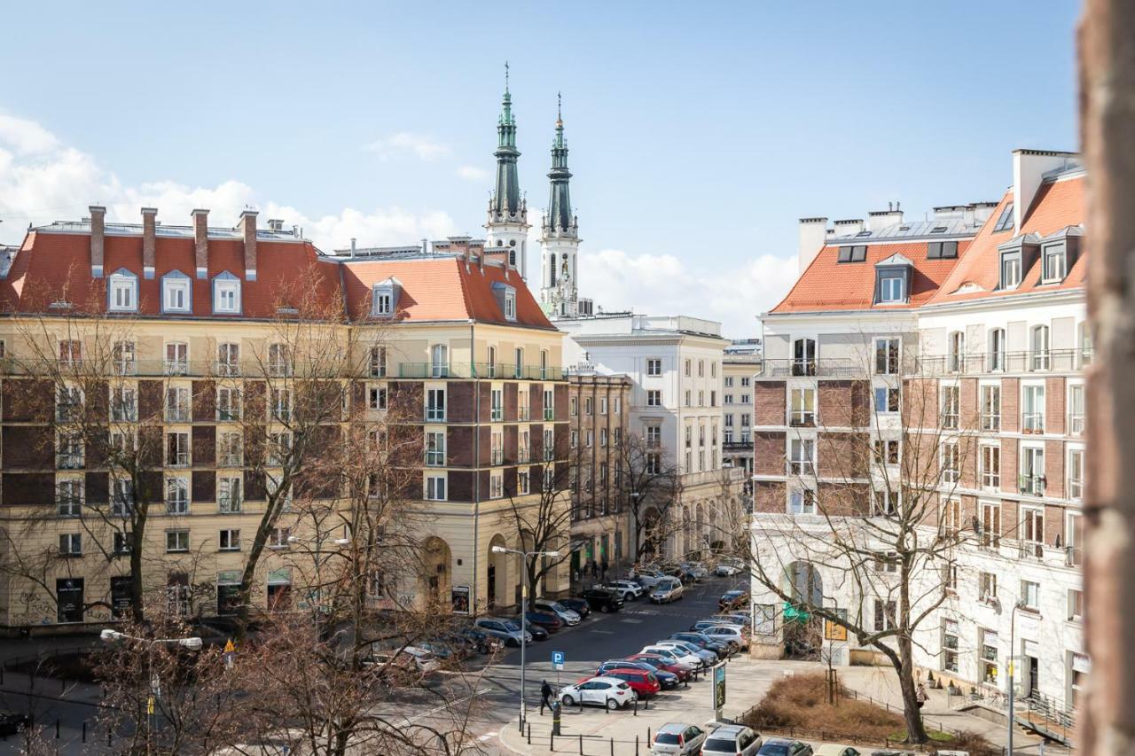 Rent Like - Aleja Wyzwolenia 10 Warsaw